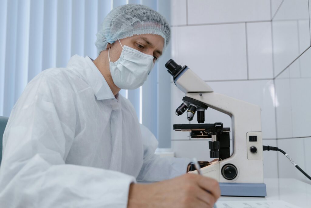 Proceso de extracción biotecnológica de principios activos de origen vegetal